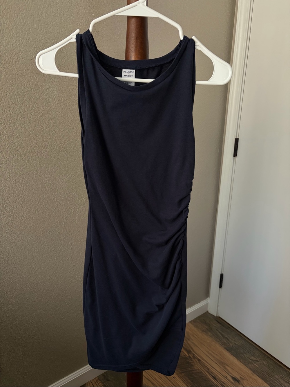 Melrose and Market Navy Sleeveless Scoop Neck Tank